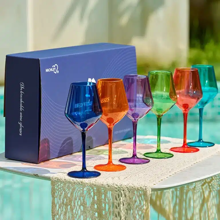 Coffret 6 verres à vin colorés en plastique 1