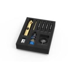 Coffret pistolet bulleur Aladin 007 doré avec quatre recharges d'arômes 007 Flavour et flacon Bubbler