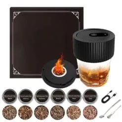 Kit fumoir electrique a cocktail noir sur verre de whisky avec six copeaux de bois aromatiques, cuillere et brosse