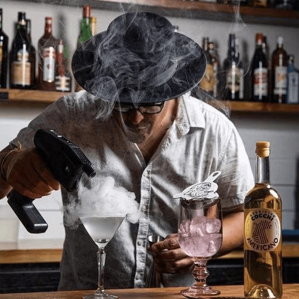 Fumée aromatisée s'échappant du pistolet barman