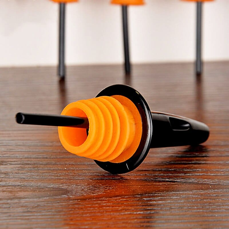 Bec verseur universel pour bouteilles de bar