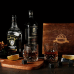 Coffret whisky en bois – 2 verres et 8 pierres