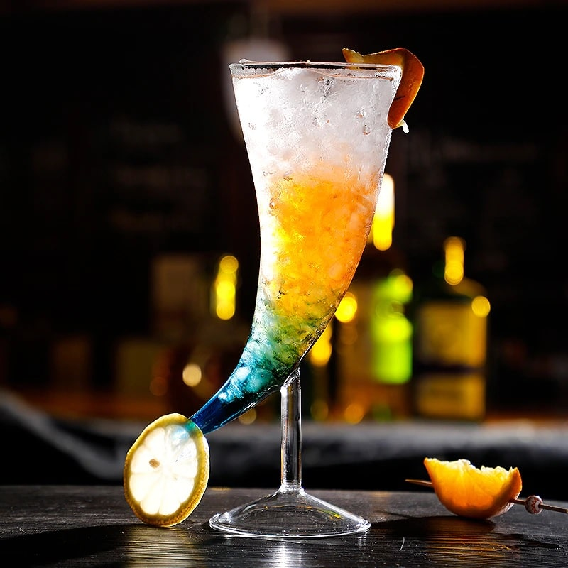 Verre à cocktail Corne – présentation spectaculaire