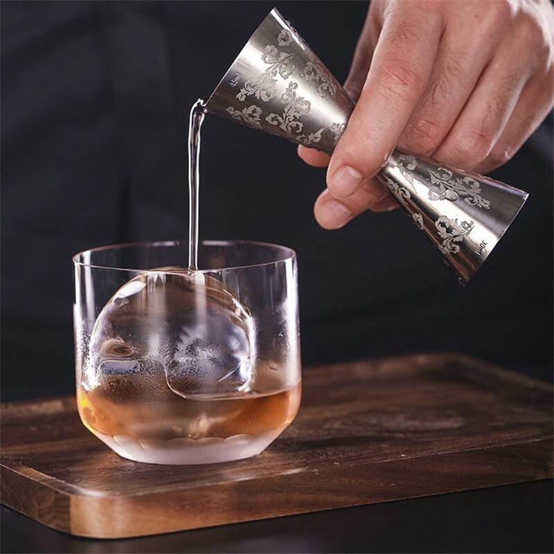 Doseur cocktail gravé à arabesques – 30/45 ml