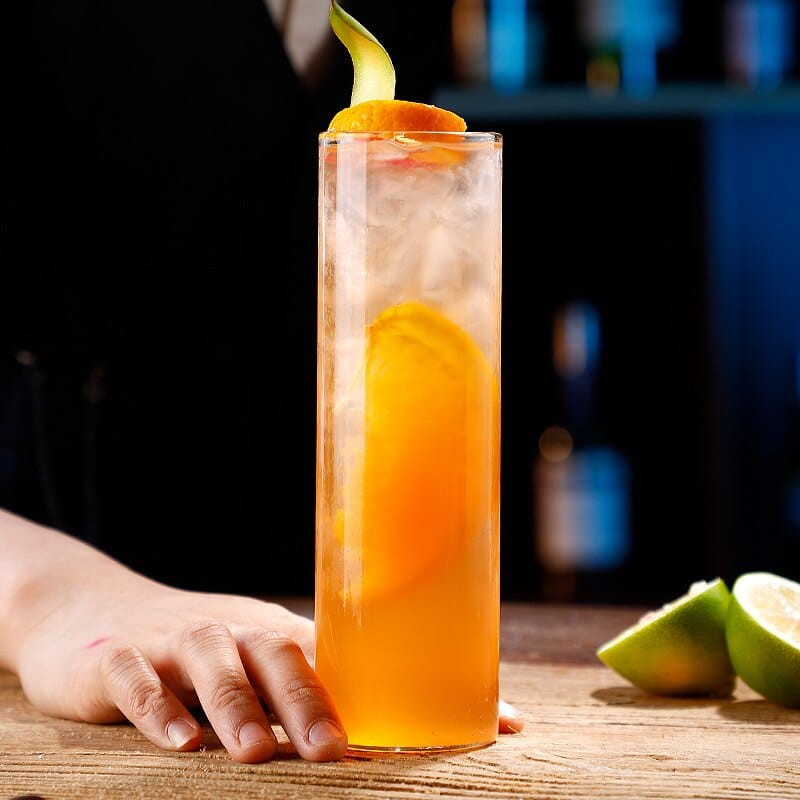 Verre à cocktail design – présentation spectaculaire