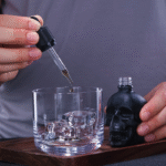 Pipette à cocktail Tête de Mort – dosage créatif