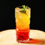 Verre Tiki Tahiti – totem tropical sculpté
