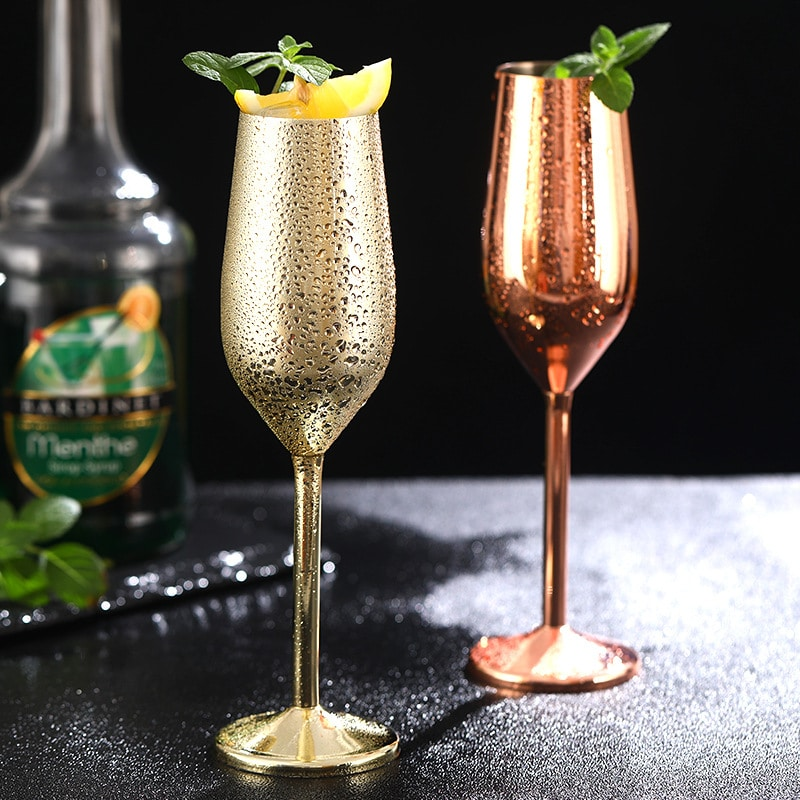 Duo de flûtes à champagne martelées – doré et cuivre