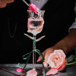 Verre à cocktail Rose – présentation spectaculaire – vue 1