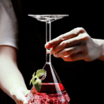 Verre à cocktail pyramide inversée – service fumé